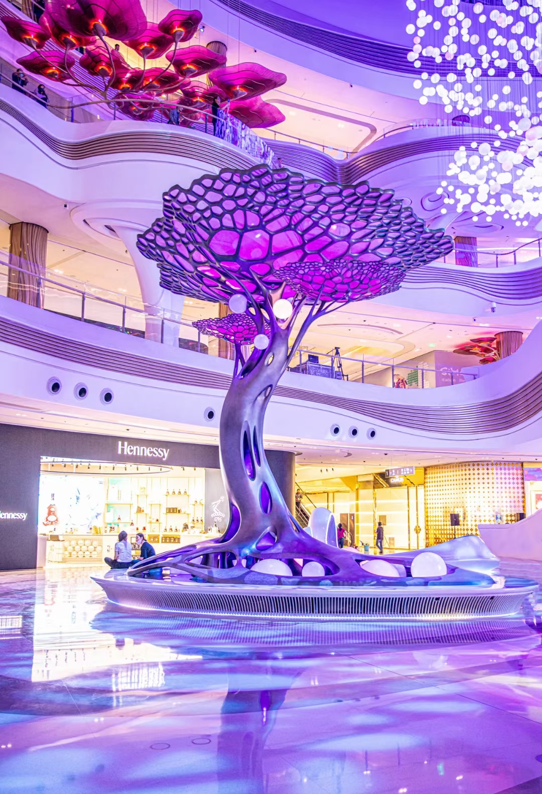 红色半透明PC耐力板 Red translucent PC endurance board