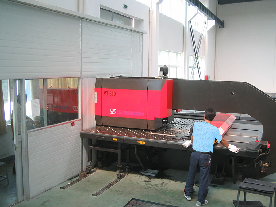 LASER CUTTING MACHINE