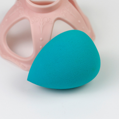 Foundation brush or sponge egg, who is more suitable for makeup?