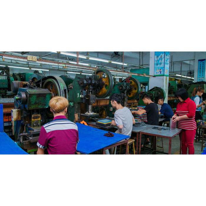 Verschmutzt die Blechkasten unser Leben?