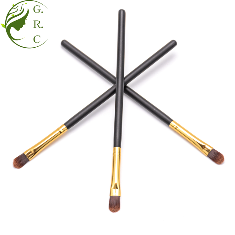 Stability Eye Shadow Brush