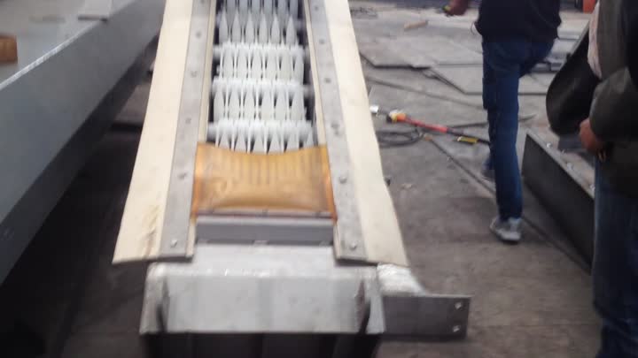 Nylon Rake Bar Screen Factory Running Test 