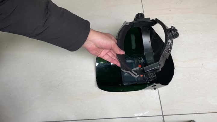 Capacete de soldagem de escurecimento automático