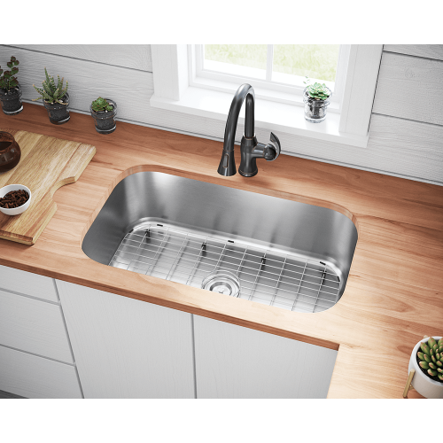 What is a workstation sink?