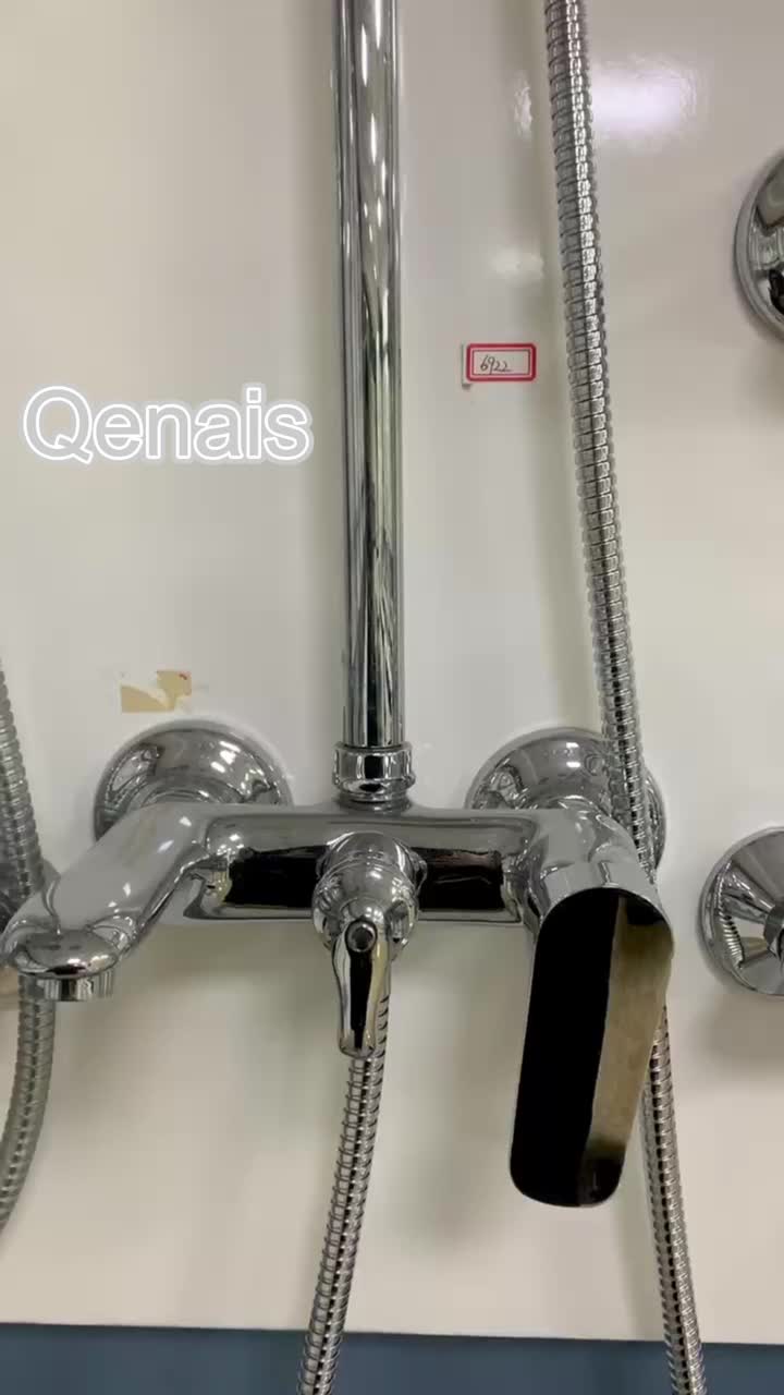 Faucet shower set dengan bak mandi bak mandi