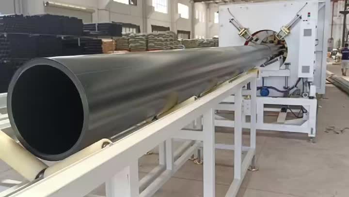 Machine de fabrication de tuyaux HDPE 560-800 mm