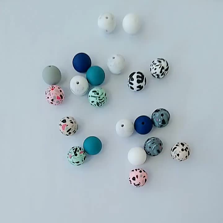 15mm silicone beads.mp4