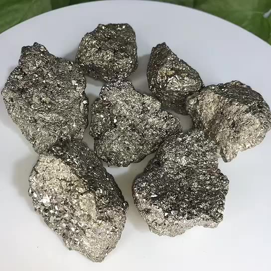批发天然水晶石英矿物标本原始铜黄铁矿粗糙的辣椒用于礼品1