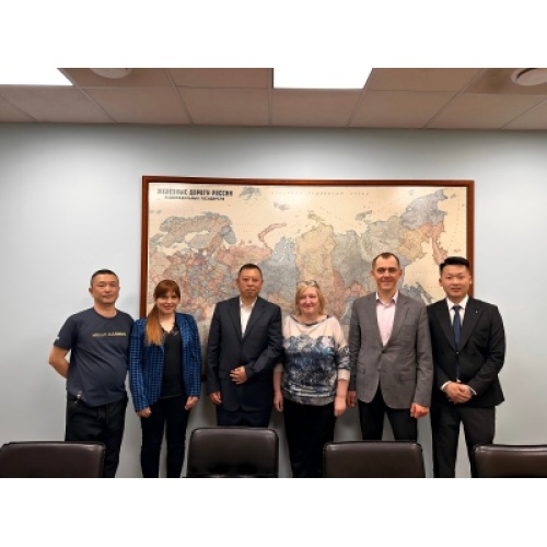 Jilin Heavy Metallurgical Bearing Technology Co., Ltd. a tenu une réunion d'échange de coopération industrielle transfrontalière sino-russe en Russie.