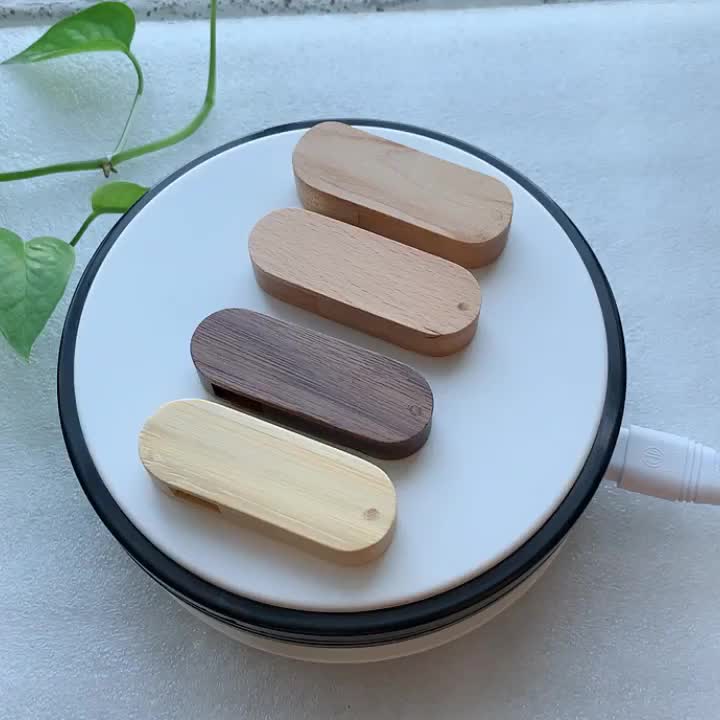 wooden usb flash drive with box.mp4