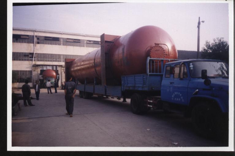 Storage tanks