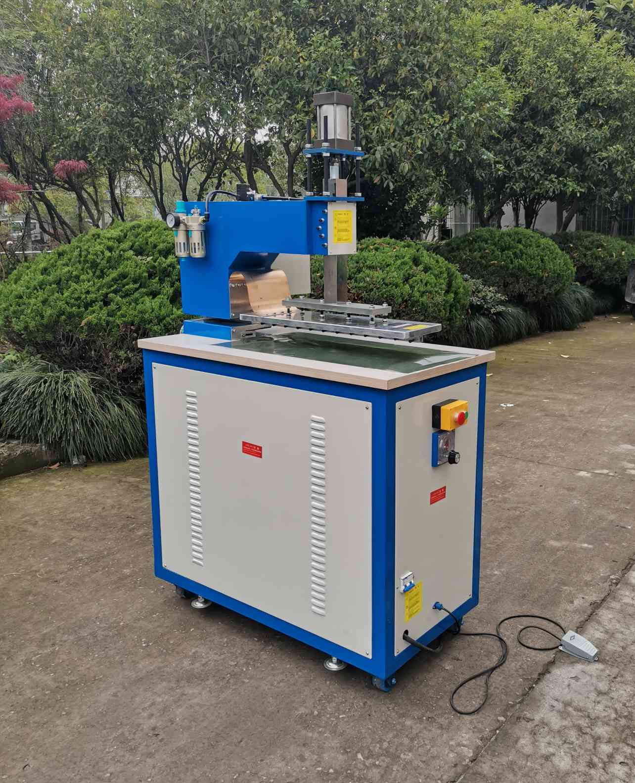 New design high frequency tent welding machine