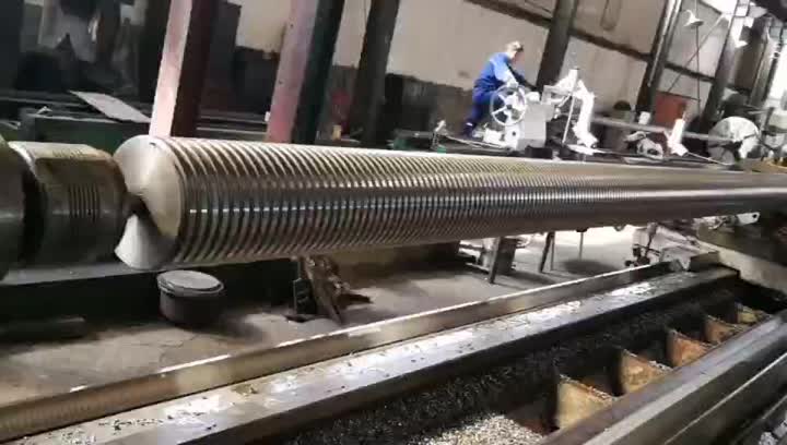 9 meters lead screw production.mp4