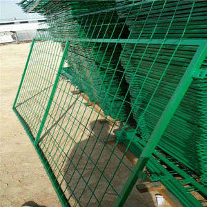 Green Welded Wire Mesh Fence