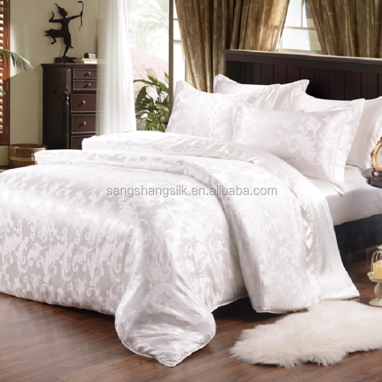 Jacquard Woven Silk Bedding Set Jacquard Woven Silk Bedding Set