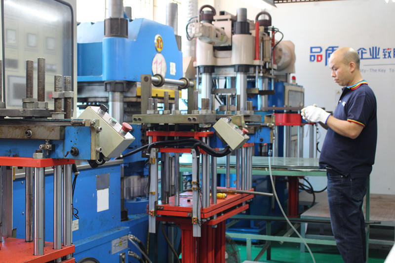 silicone injection machine