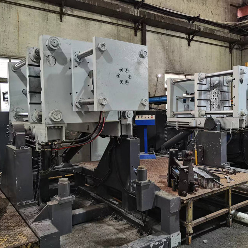 Differences and advantages and disadvantages of forging and casting