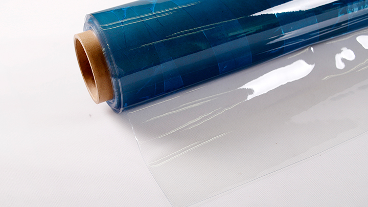 Película transparente de PVC azul