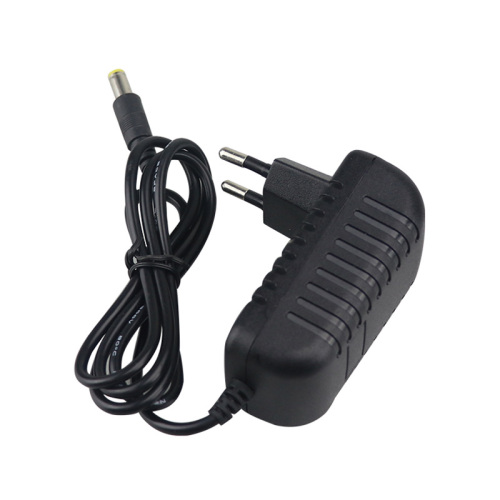 Introduction to the types and functions of power adapters