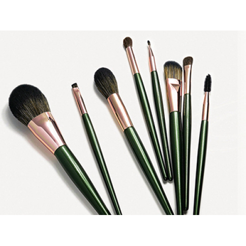 What are the benefits of this magical multifunctional makeup brush set?