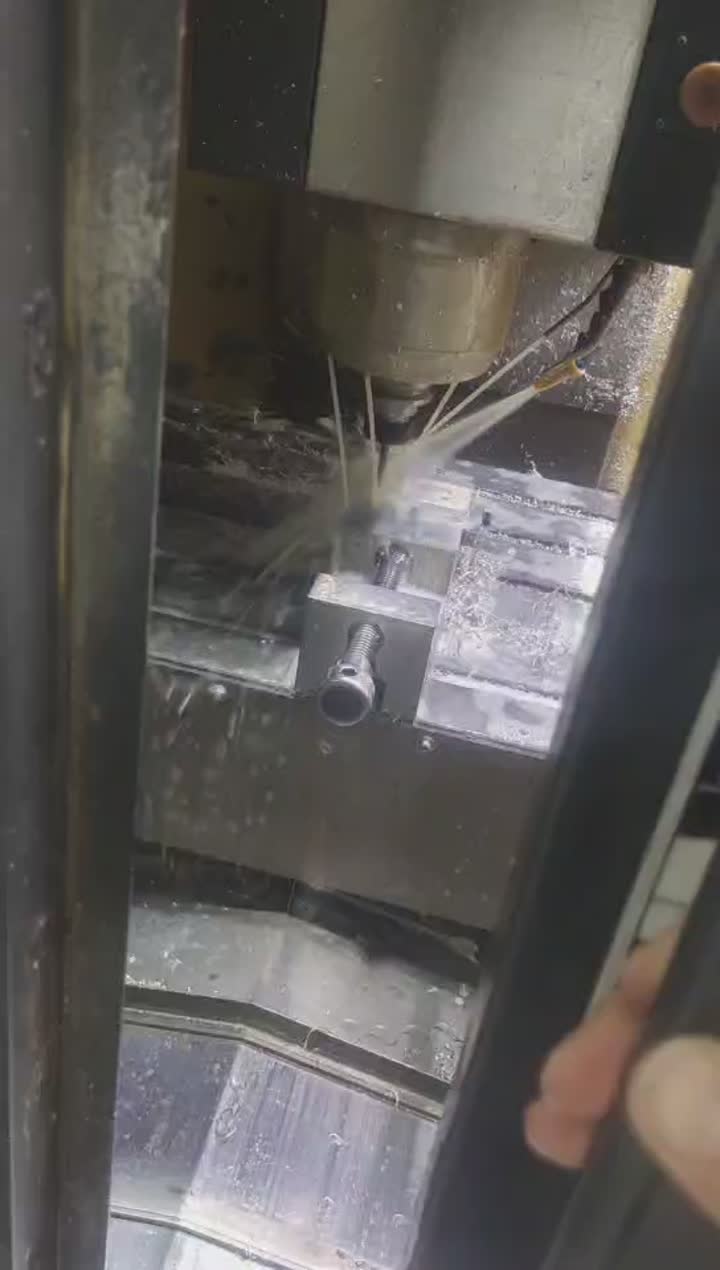 CNC Usinage 4 axe