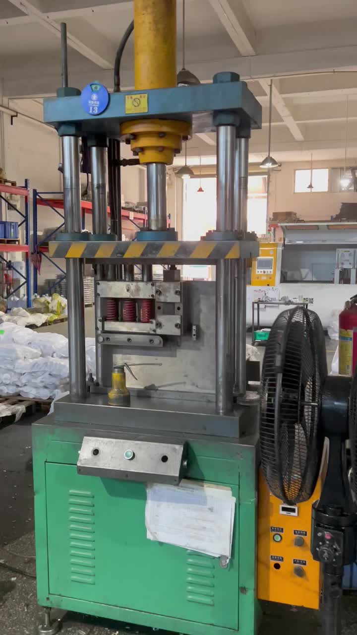 Edge trimming machine
