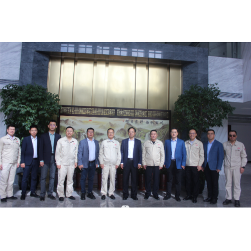 Liao Zengtai, presidente da Wanhua Chemical, e seu partido visitaram a sede da Asahikawa Chemical