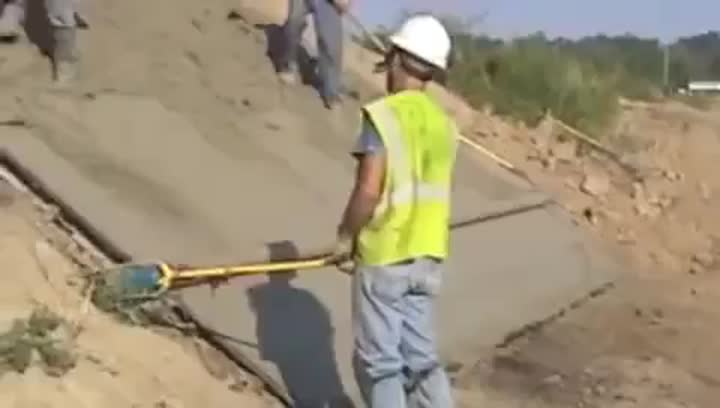 Mesin Curbing Concrete .mp4