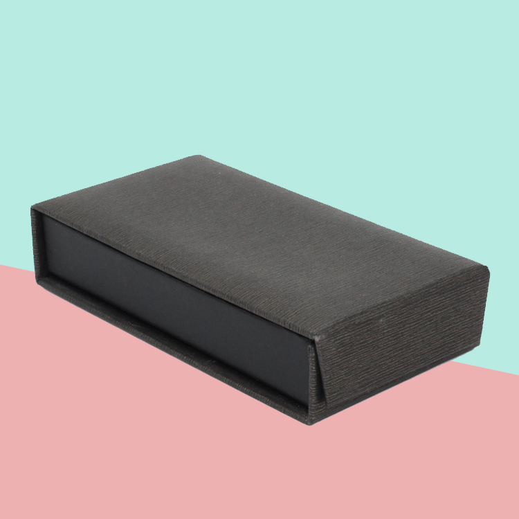Geschenkpapierbox Gife Paper Box