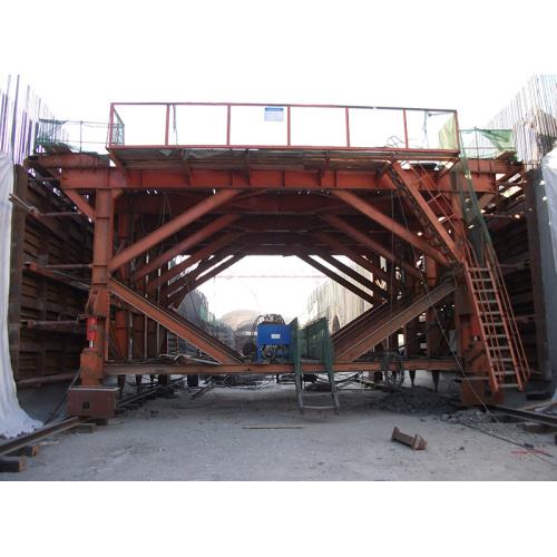 What are the key links in the steel structure construction process?