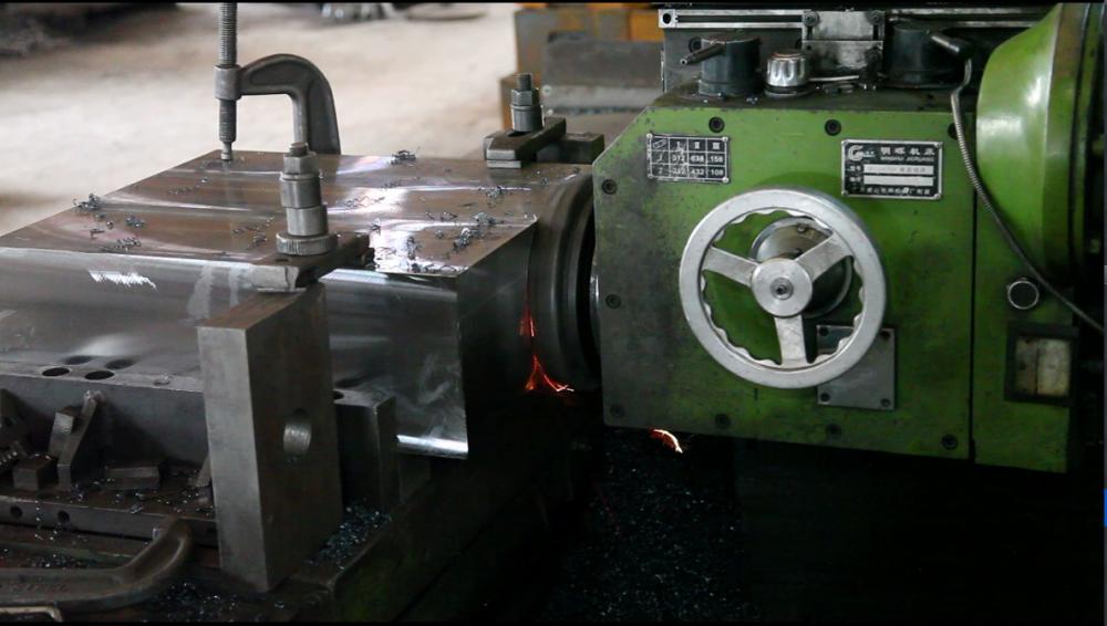 Large Milling Machine 2