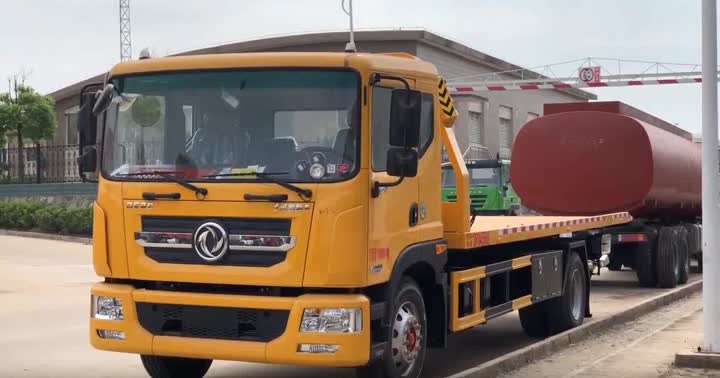 Dongfeng wrecker truck.mp4