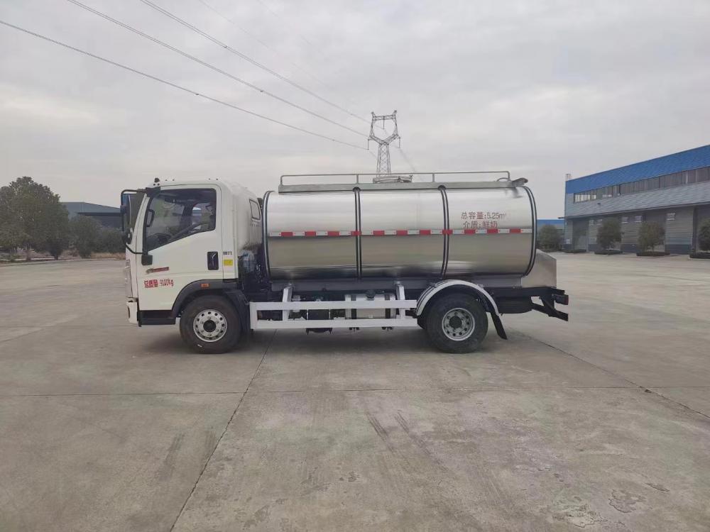 Howo Milk Tanker Truck 3 Jpg