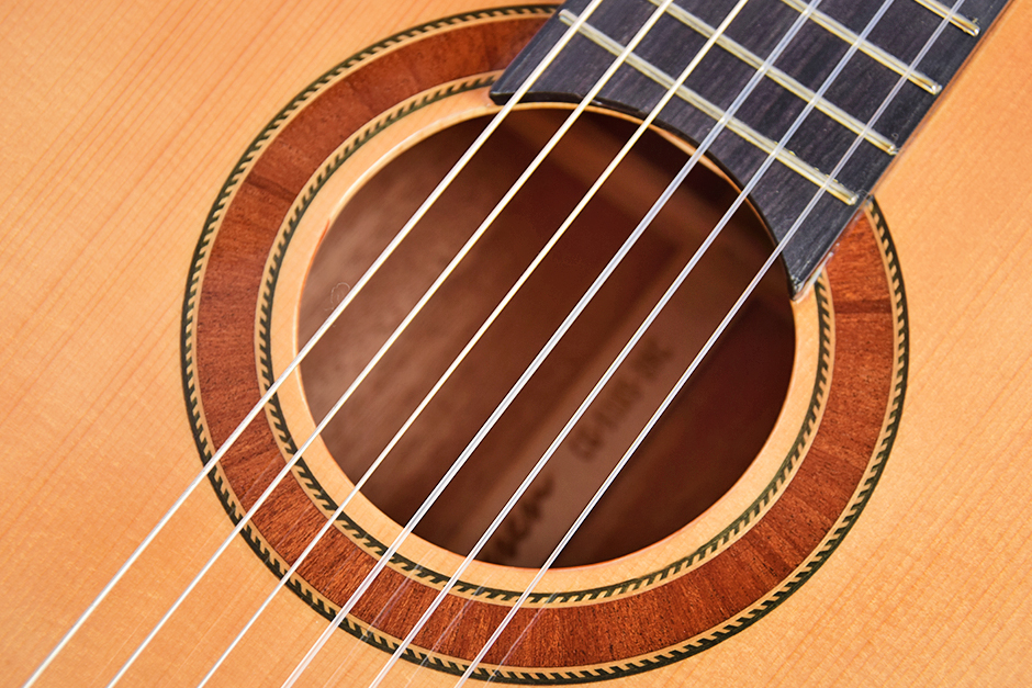 Cg 530s 39 Solid Top Classical Guitar