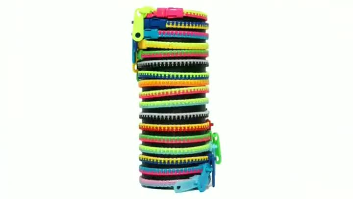 Amazon.com_ upbrands 24 fidget leksaker dragkedja armband 7,5 tum, påskkorg stuffers, sensory leksaker bulk uppsättning, neon färger, kit för födelsedag, fest favoriserar för barn, påskägg fyllmedel _ leksaker och spel