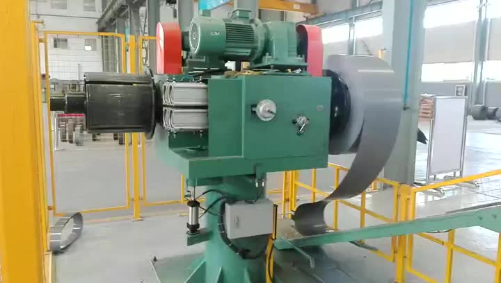 Automatic core cutting line stacking