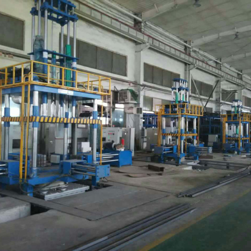 The role of low pressure casting machine in manufacturing industry