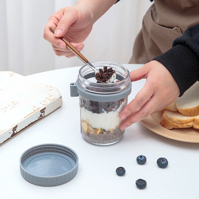 Breakfast Cup with lid and spoon
