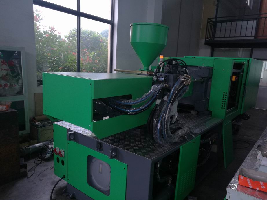 160 Ton Servo Plastics Injection Molding Machine with B&R Controller