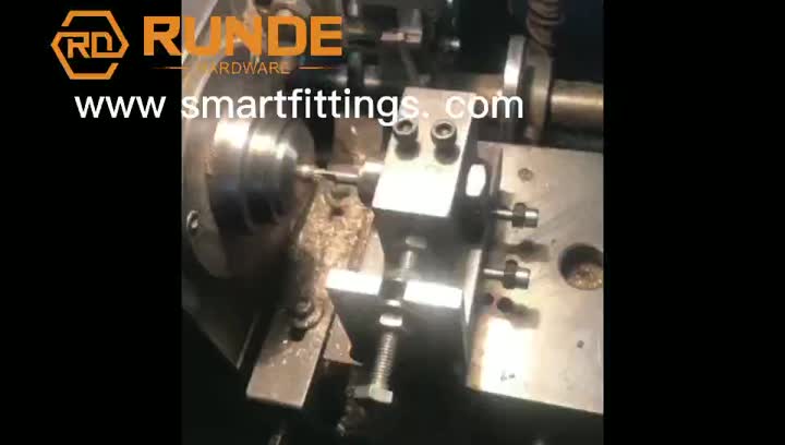 automatic feed of brass fittings