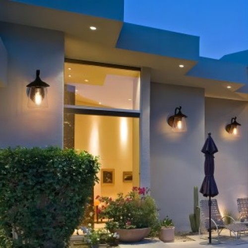 A Guide to Choosing the Perfect Outdoor Wall Sconce