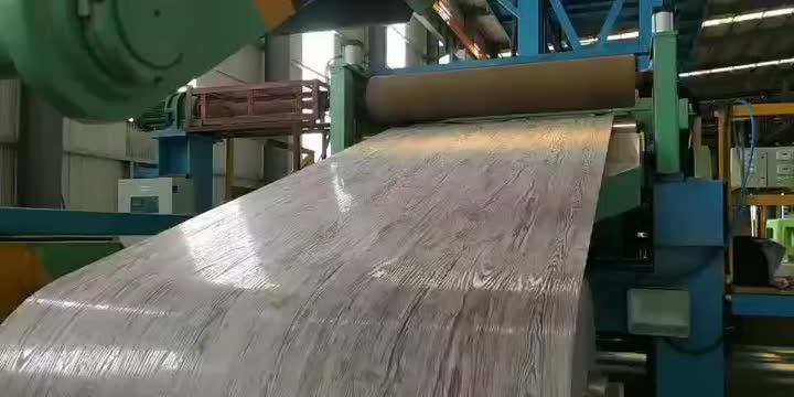 Acero prepintado de madera 3d
