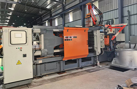 Precautions for controlling gravity casting machine system