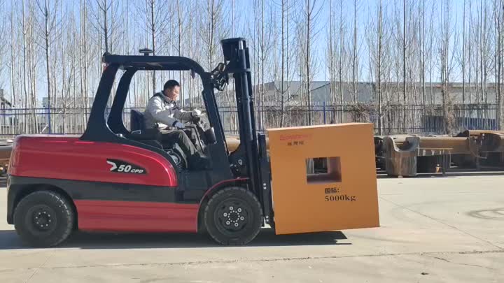 Carrello elevatore elettrico da 5 tonnellate