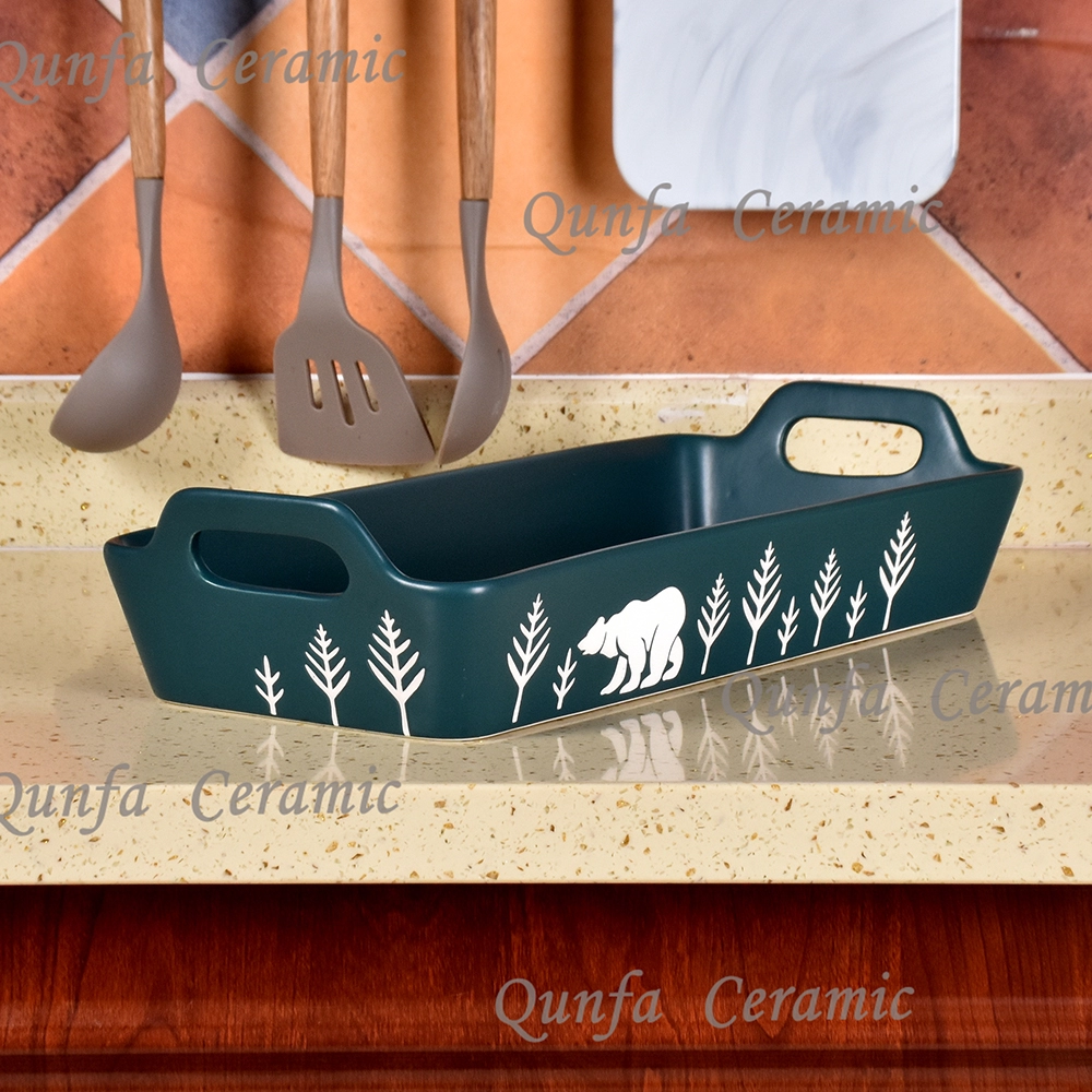 Thème environnemental conception d'ours de forêt plat de cuisson rectangulaire en céramique résistant à la chaleur en porcelaine micro-ondes