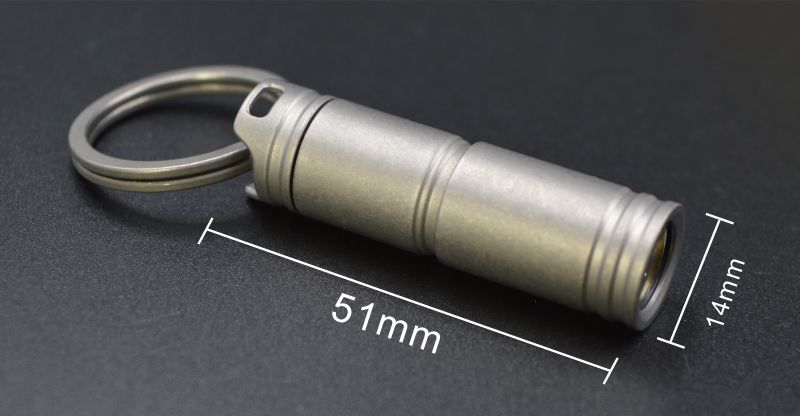 титановый фонарик titanium flashlight