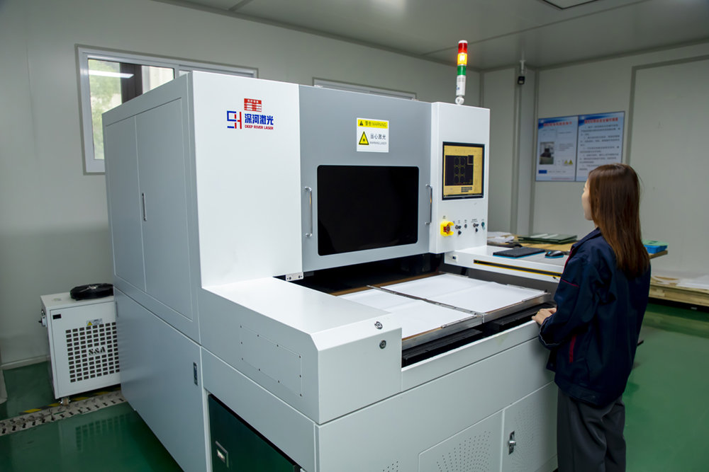 Laser cutting equipment