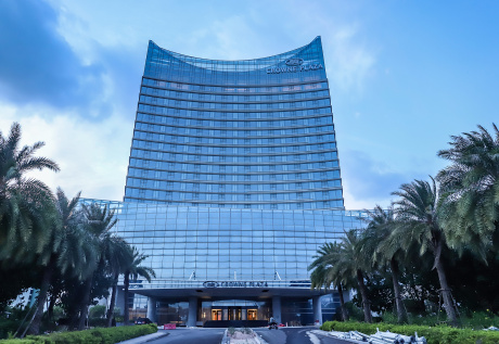 Crowne Plaza Hotel