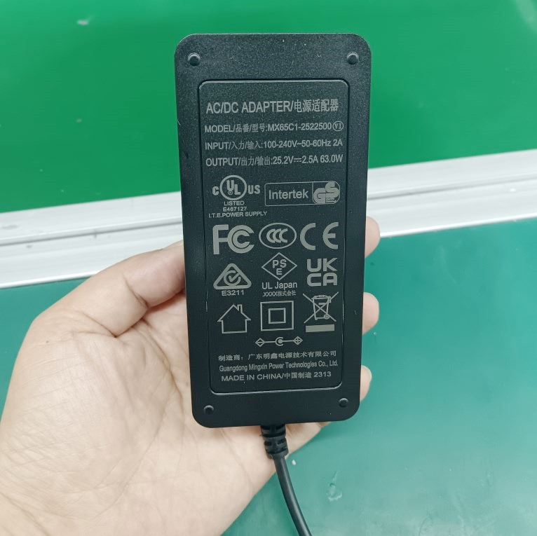 25.2V 2.5A power adapter battery charger