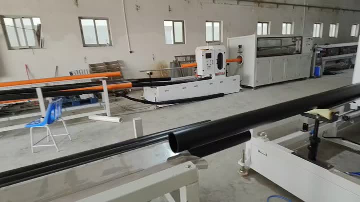 110-250mm 3 layer PE tube making machine 